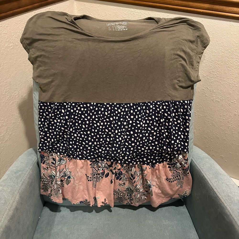 Latched Mama Nursing Colorblock Ruffle Hem Women’s Top - Olive, Navy & Pink